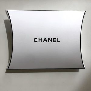 CHANEL Gift Makeup Beauty Foldable Box Black White Designer Luxury NEW